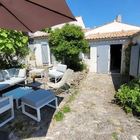 Prázdninový dům Charmante Maison Familiale Avec Jardin