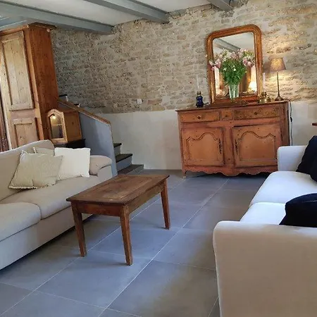 Prázdninový dům Charmante Maison Familiale Avec Jardin *