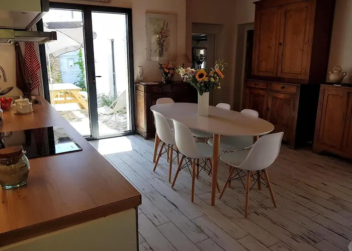 Charmante Maison Familiale Avec Jardin بيت للعطل *