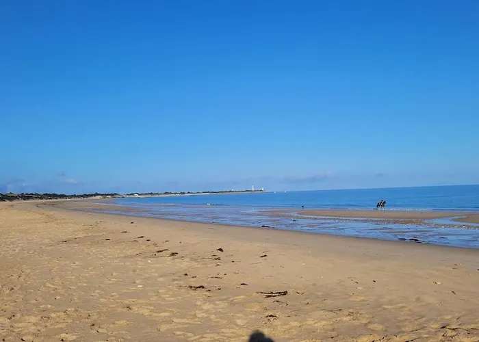 Charmante Maison Familiale Avec Jardin بيت للعطل *